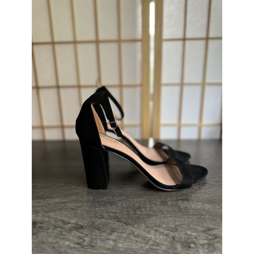 MADDEN GIRL womens black ankle strap block heels - Picture 5 of 7